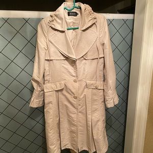Kuda trench coat